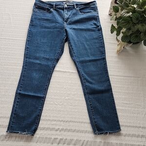 Levi's Women's Straight Leg Jeans in Deep Blue